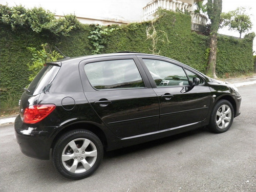 Peugeot 307 Presence Pack 1.6 Flex Mec.