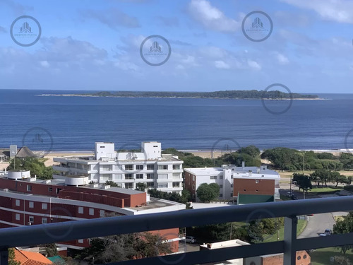 Moderno Apartamento 3 Dormitorios Con Vista A Playa Mansa