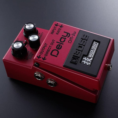 Pedal De Efeito Boss Waza Craft Delay Dm 2w Para Guitarra Bordô