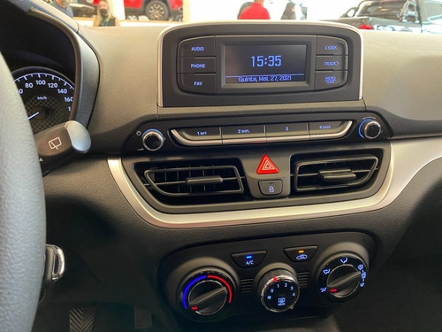 Imagem 9 de 10 de Hyundai Hb20 Vision 1.0 Mt
