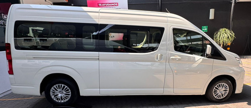 Toyota Hiace Gl 12 Pasajeros 2020 #1306
