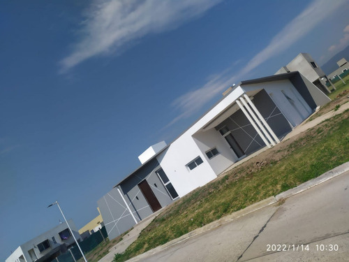 Casa En Venta En Las Quintas 2