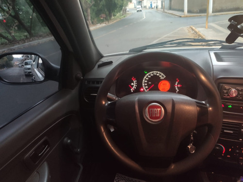 Imagem 8 de 13 de Fiat Strada