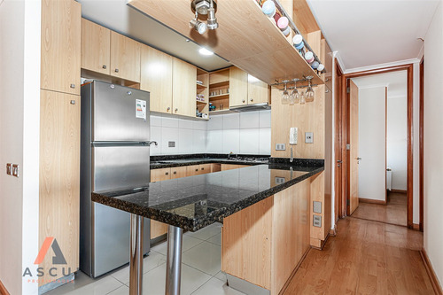 Departamento En Venta De 2 Dorm. En Las Condes