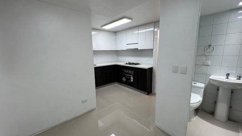 Oportunidad Departamento Remodelado Con Excelente Ubicación