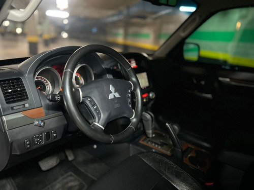 Mitsubishi Pajero Full 3.2 Hpe Aut. 5p