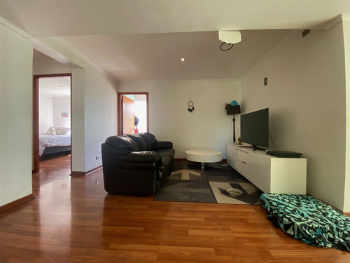 Casa En Venta En Parcela Chicureo Central 5d Más Serv.