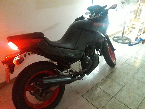 Kawasaki Nija Gpz 250r