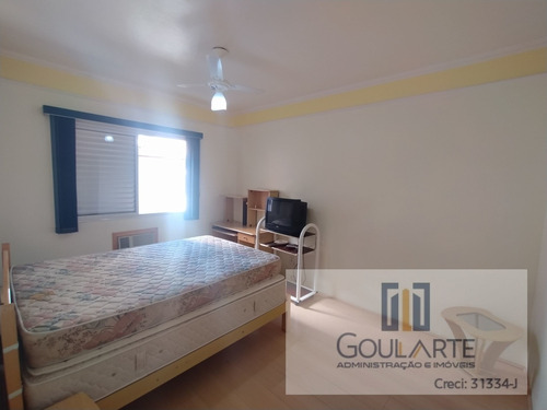 Imagem 9 de 30 de Apartamento Com 2 Dormitórios Sendo 1 Suíte À Menos De 400 Metros Do Mar Na Praia Da Enseada. - 3540