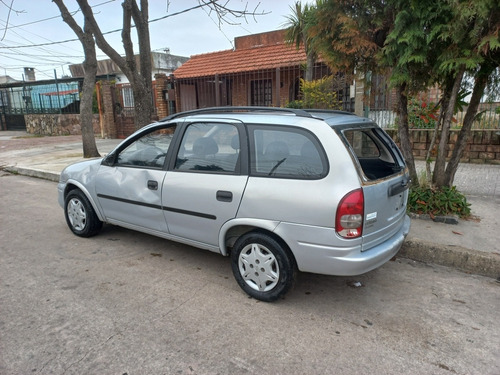 Chevrolet Corsa Wagon Full