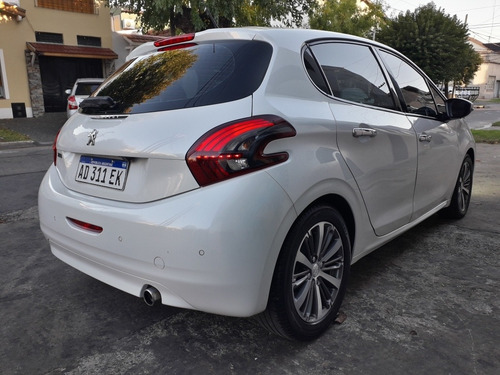 Peugeot 208 1.6 Feline 2019