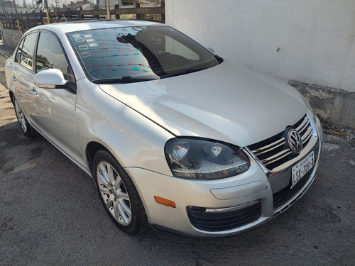 Volkswagen Bora 2.5 Style Tiptronic Bt At