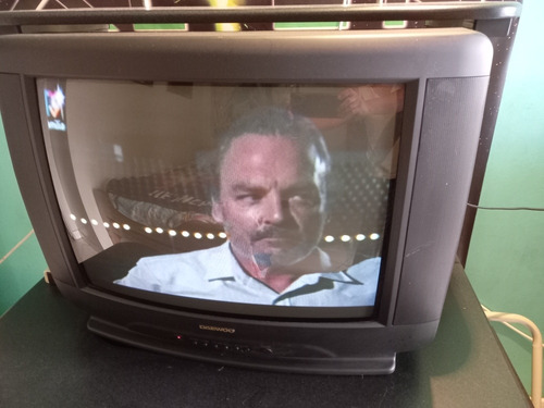 Imagen 2 de 3 de Televisor Daewood 20 Pulgadas En Perfecto Estado