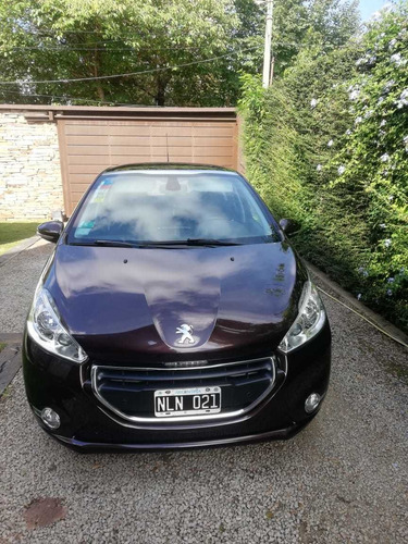 Peugeot 208 1.6 Feline 2013