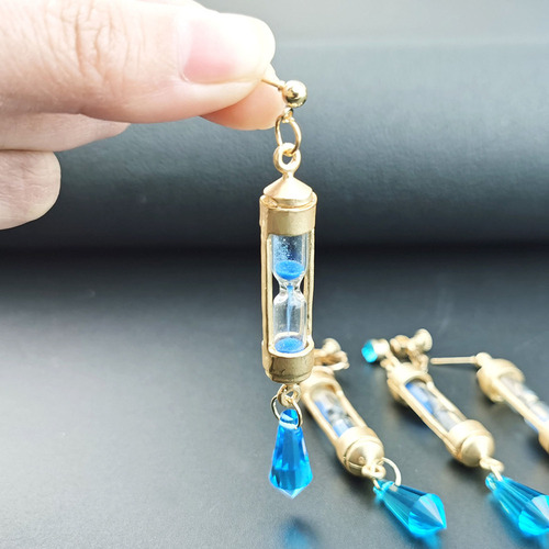 (d) Para El Estudio De Caso De Vanitas Earrings Cospla