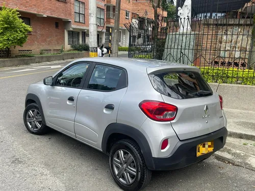 Renault Kwid 1.0 Intens