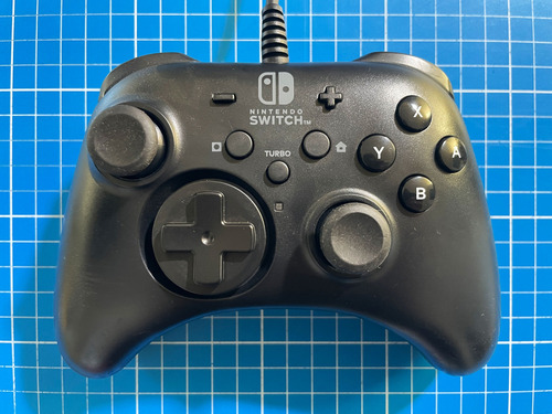 Hori Control Nintendo Switch Alámbrico (Usado)
