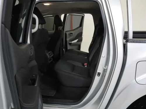 Nissan Frontier XE DSL 2.3 AT TD 6AB 4X4