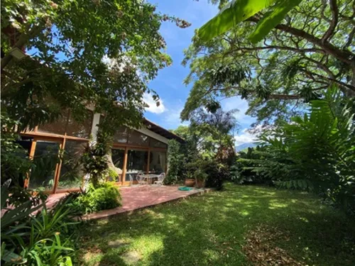 Casa En Lomas Del Mirador