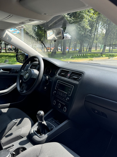 Volkswagen Jetta 2.5 Style Active Mt