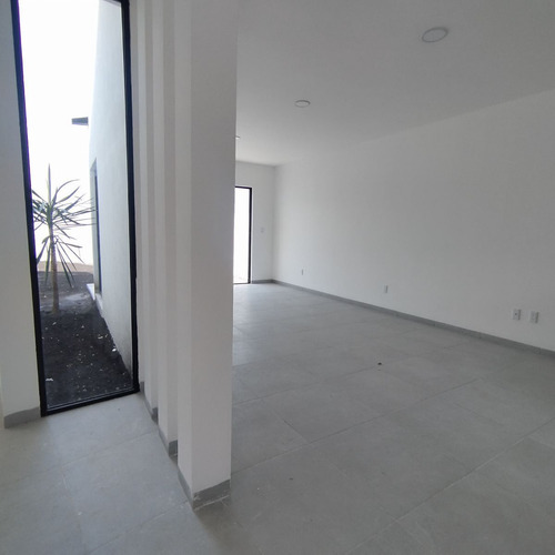 Casas En Venta En El Condado, Jardín, 3 Recamaras, Una En Pb, De Lujo !