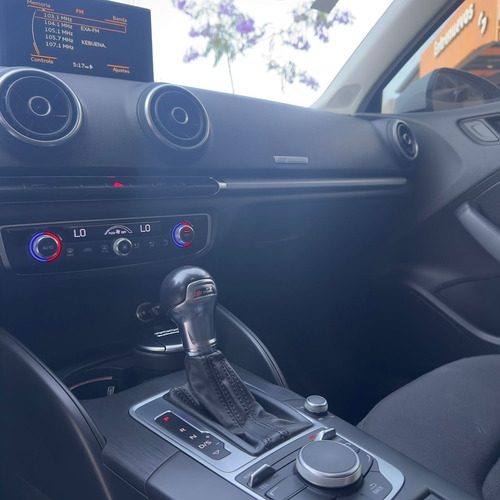 Audi A3 1.8 Sedán Ambiente At