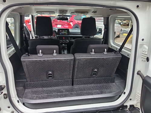 Suzuki Jimny 1.5 Glx At