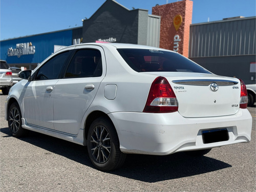 Toyota Etios 1.5 Sedan Xls