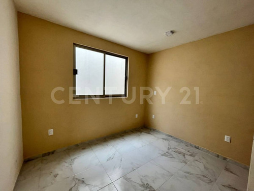 Se Vende Casa Duplex En Tizapan San Angel. A Una Cuadras De Plaza Loreto.