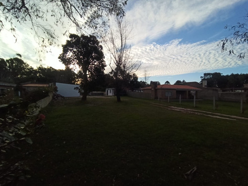 Terreno A La Venta En Bello Horizonte || Casi Rambla 601m2 Cercado Playa