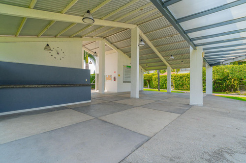 Casa En Venta Con Jardin Privado En Jiutepec, Morelos