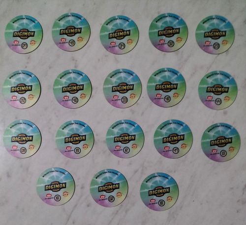18 Tazos Digimon (Usado)