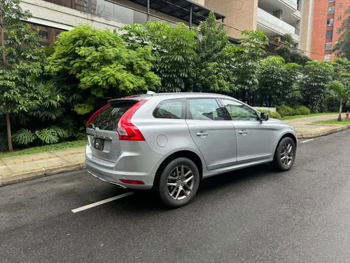 Volvo XC60 2.0 T5 Awd Summum