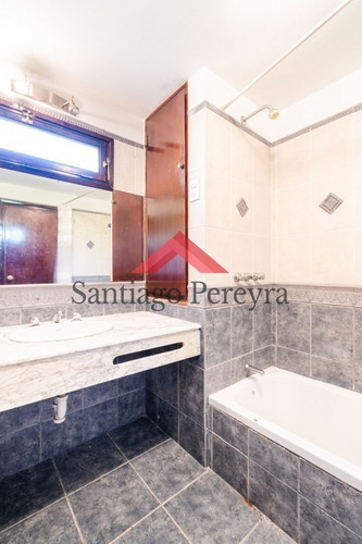 Buena Casa En San Rafael De Cuatro Dormitorios Con Pisicina- Ref: 6467