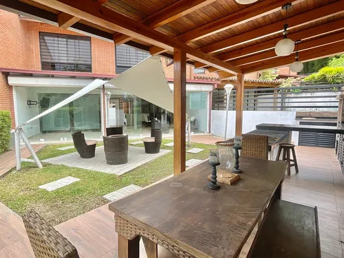 Casa En Venta Oripoto 330 M2