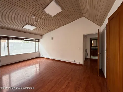 Comercial En Bogota Rah Co: 25-1468