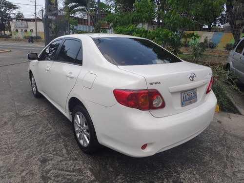 Imagen 6 de 13 de Toyota Corolla Xei Automatico