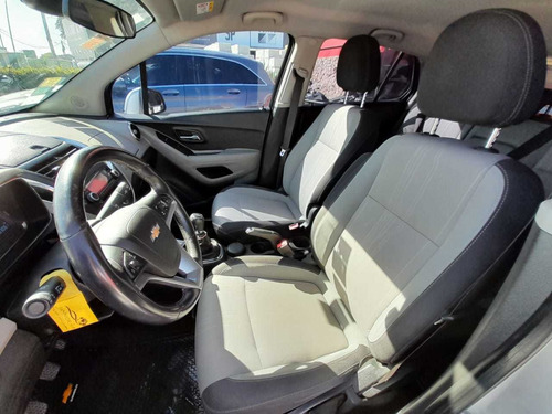 Imagen 8 de 15 de Chevrolet Tracker 1.8 Ltz 4x2 2014