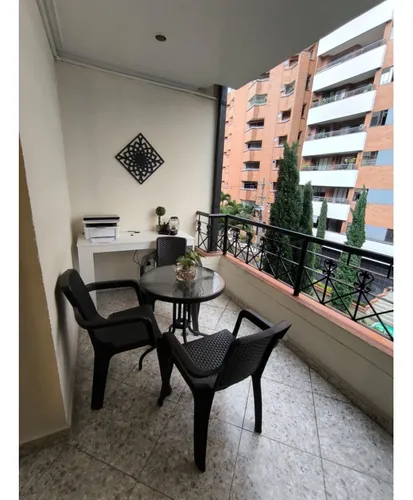 Apartamento Para La Venta El Laureles