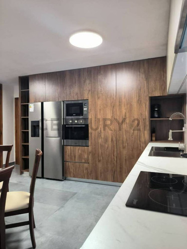 Conjunto Residencial Las Canoas Amplio Y Cómodo Apartamento De 5 Habitaciones