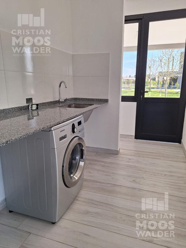 Casa En Venta 6 Ambientes En Barrio Acacias Puertos