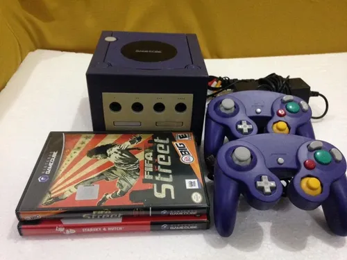Game Cube Nintendo Com 2 Controles E 2 Jogos (Usado)