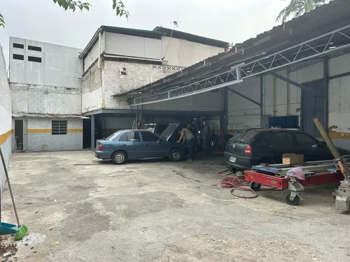 Local Comercial Country Club Cs