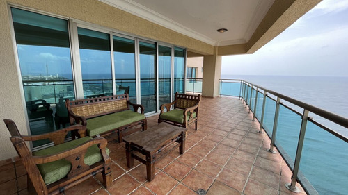 Apartamento En Venta En El Malecon
