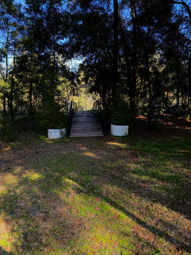 Se Vende Parcela Con Piscina, Jacuzzi, Quincho, Juegos