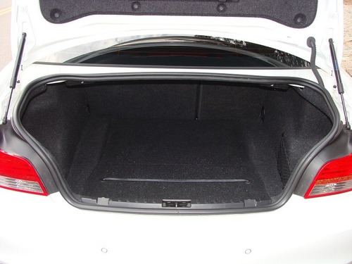 Imagen 12 de 15 de Bmw 135i Aut High Performance 2011 N55 47.000km Cub. Nuevas
