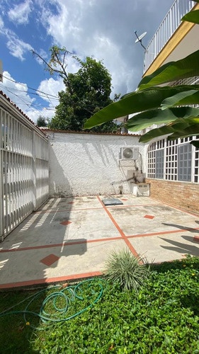 Alquilo Anexo De 40 Metros En El Marqués - Calle Cerrada, Amoblado E Independiente L5m