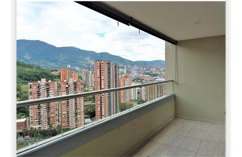 Apartamento En Venta En Exclusiva Unidad Cerrada En Sabaneta! Ref