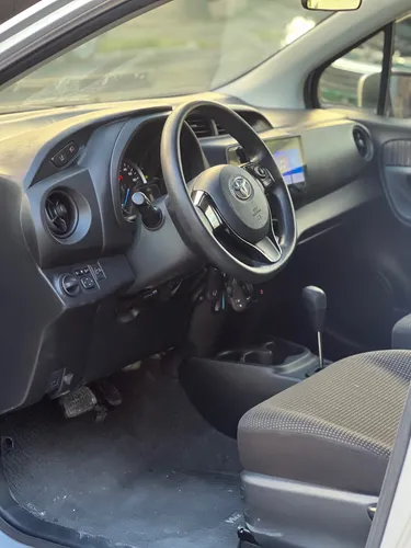 Toyota Vitz 2017