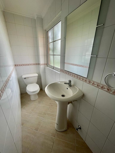 Amplia Casa En Arriendo, Excelente Ubicación En Concón.